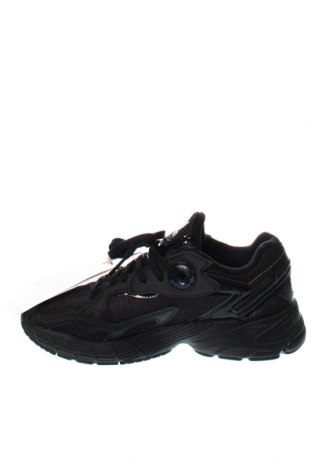 Дамски обувки Adidas Originals, Размер 37, Цвят Черен, Цена 161,00 лв.