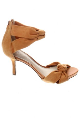 Дамски обувки Capodarte, Размер 35, Цвят Оранжев, Цена 93,73 лв.