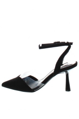 Дамски обувки Nelly, Размер 38, Цвят Черен, Цена 45,90 лв.