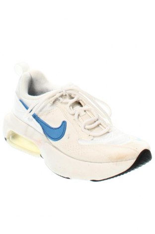 Дамски обувки Nike, Размер 36, Цвят Бял, Цена 89,00 лв.