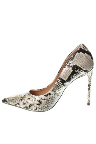 Дамски обувки Steve Madden, Размер 40, Цвят Многоцветен, Цена 91,77 лв.