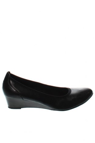 Дамски обувки Tamaris, Размер 39, Цвят Черен, Цена 61,76 лв.
