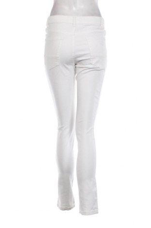 Дамски панталон Arizona, Размер S, Цвят Бял, Цена 10,58 лв.