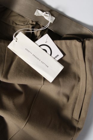 Дамски панталон Arket, Размер S, Цвят Зелен, Цена 21,90 лв.