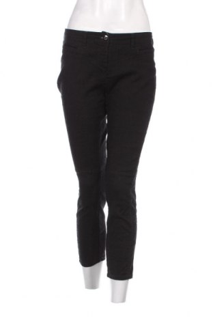 Дамски панталон Armani Jeans, Размер M, Цвят Черен, Цена 91,42 лв.