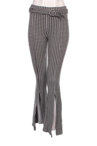 Γυναικείο παντελόνι Bershka, Μέγεθος S, Χρώμα Πολύχρωμο, Τιμή 4,47 €