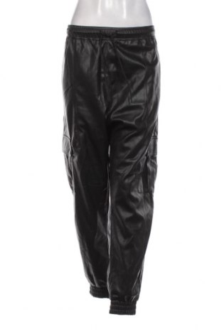 Dámské kalhoty  Bershka, Velikost XL, Barva Černá, Cena  462,00 Kč