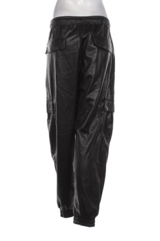 Dámské kalhoty  Bershka, Velikost XL, Barva Černá, Cena  462,00 Kč