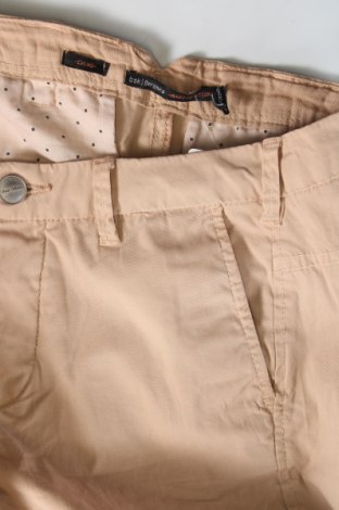 Dámské kalhoty  Bershka, Velikost XS, Barva Béžová, Cena  92,00 Kč