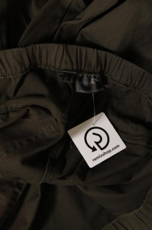 Дамски панталон Bpc Bonprix Collection, Размер 4XL, Цвят Зелен, Цена 17,40 лв.
