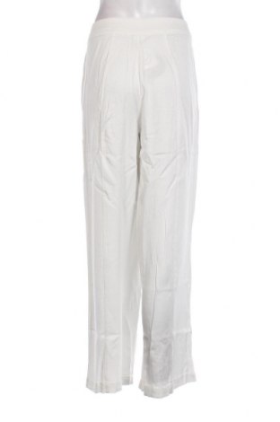 Дамски панталон Buffalo, Размер M, Цвят Бял, Цена 87,00 лв.