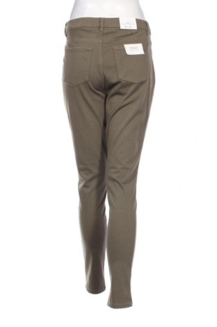 Дамски панталон C&A, Размер L, Цвят Зелен, Цена 24,90 лв.