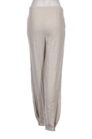 Дамски панталон Emporio Armani, Размер M, Цвят Сив, Цена 231,42 лв.