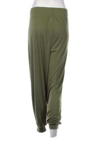 Damenhose Esmara, Größe XL, Farbe Grün, Preis 20,18 €