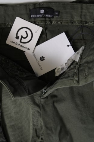Дамски панталон Freeman T. Porter, Размер S, Цвят Зелен, Цена 29,20 лв.