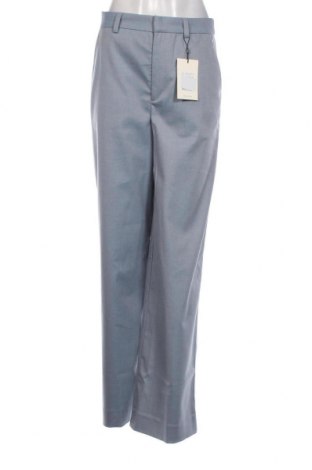 Дамски панталон Gestuz, Размер S, Цвят Син, Цена 191,00 лв.