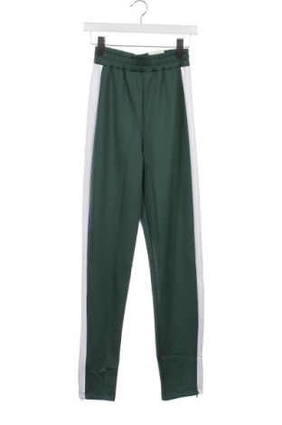 Дамски панталон Gina Tricot, Размер XS, Цвят Зелен, Цена 11,34 лв.