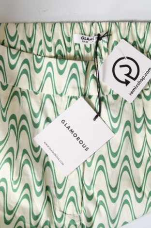 Γυναικείο παντελόνι Glamorous, Μέγεθος M, Χρώμα Πράσινο, Τιμή 16,15 €