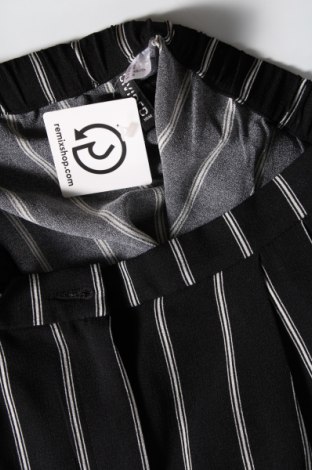 Γυναικείο παντελόνι H&M Divided, Μέγεθος M, Χρώμα Μαύρο, Τιμή 11,38 €