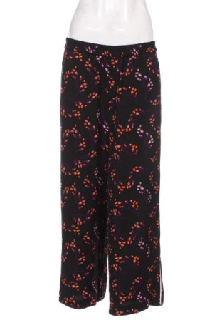 Дамски панталон In Wear, Размер M, Цвят Многоцветен, Цена 58,40 лв.