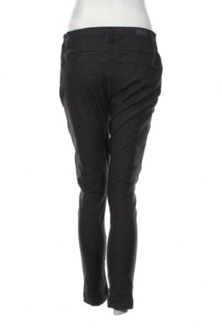 Дамски панталон Jack Wolfskin, Размер S, Цвят Сив, Цена 35,40 лв.