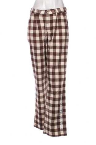 Дамски панталон Karl Kani, Размер L, Цвят Многоцветен, Цена 65,40 лв.