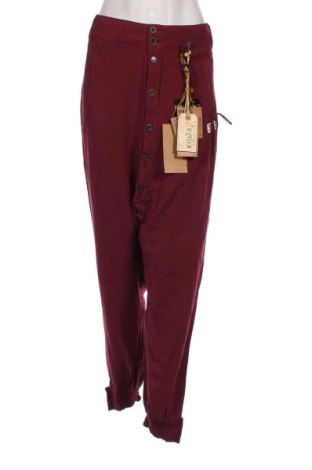 Дамски панталон Khujo, Размер L, Цвят Червен, Цена 74,46 лв.