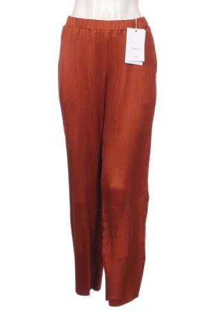 Pantaloni de femei Knowledge Cotton Apparel, Mărime M, Culoare Maro, Preț 87,24 Lei