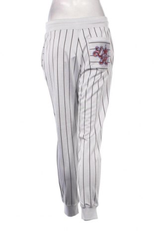 Дамски панталон Love Moschino, Размер M, Цвят Сив, Цена 269,00 лв.