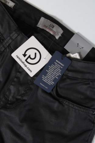 Дамски панталон Ltb, Размер XS, Цвят Черен, Цена 35,67 лв.