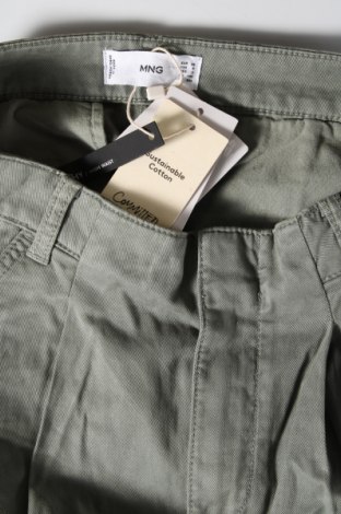 Дамски панталон Mango, Размер M, Цвят Зелен, Цена 19,83 лв.