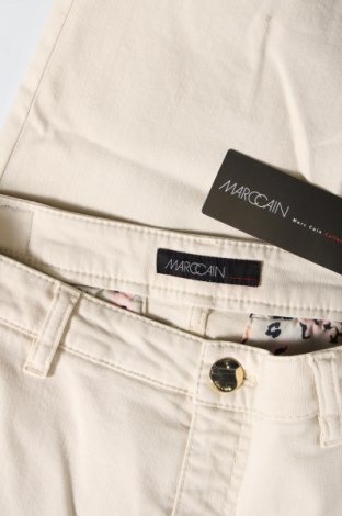 Дамски панталон Marc Cain, Размер M, Цвят Бежов, Цена 157,68 лв.