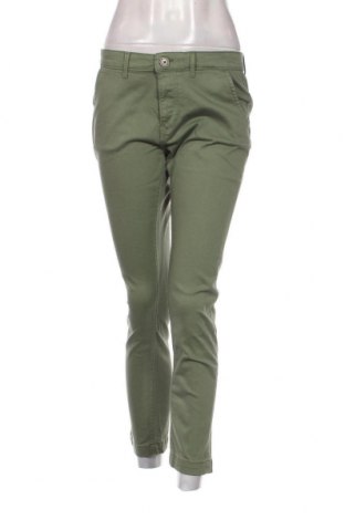 Дамски панталон Pepe Jeans, Размер M, Цвят Зелен, Цена 87,60 лв.
