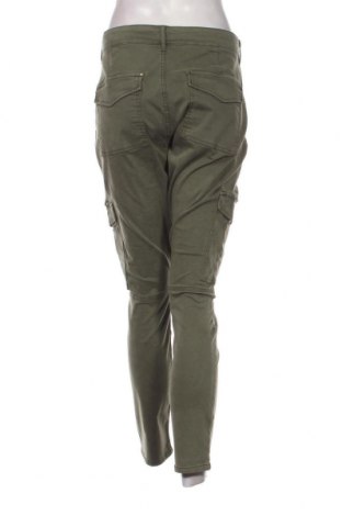 Дамски панталон S.Oliver, Размер L, Цвят Зелен, Цена 30,45 лв.
