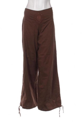 Pantaloni de femei Saint Tropez, Mărime M, Culoare Maro, Preț 48,46 Lei