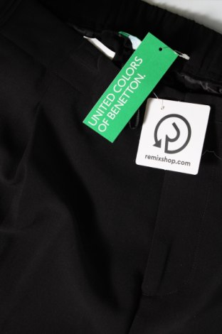 Pantaloni de femei United Colors Of Benetton, Mărime L, Culoare Negru, Preț 286,18 Lei