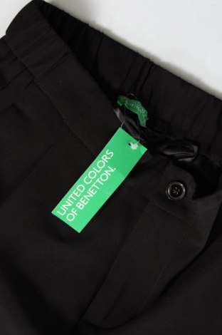 Γυναικείο παντελόνι United Colors Of Benetton, Μέγεθος XS, Χρώμα Μαύρο, Τιμή 15,70 €