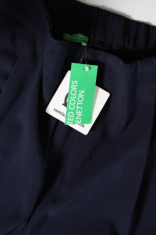 Damskie spodnie United Colors Of Benetton, Rozmiar M, Kolor Niebieski, Cena 74,20 zł
