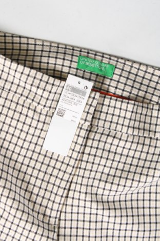 Damskie spodnie United Colors Of Benetton, Rozmiar XS, Kolor Kolorowy, Cena 79,32 zł
