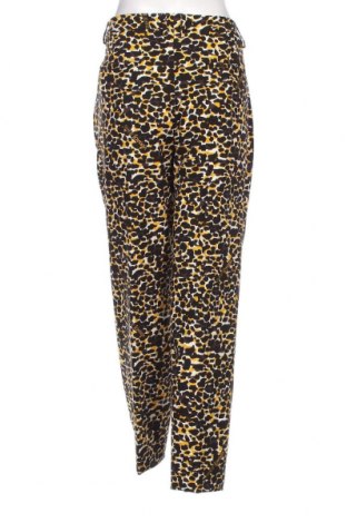Дамски панталон Versace Jeans, Размер XL, Цвят Многоцветен, Цена 145,26 лв.