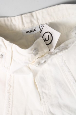 Γυναικείο παντελόνι Weekday, Μέγεθος M, Χρώμα Λευκό, Τιμή 18,60 €