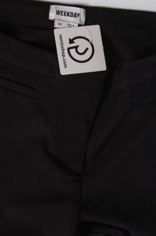 Damskie spodnie Weekday, Rozmiar XL, Kolor Czarny, Cena 74,37 zł