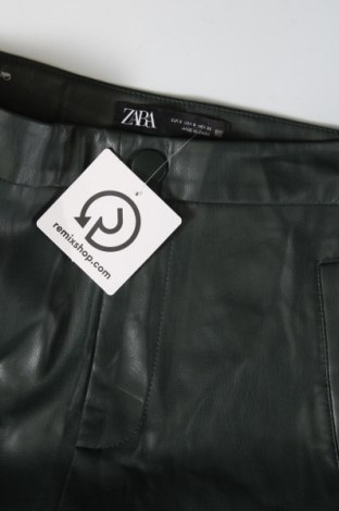 Дамски панталон Zara, Размер S, Цвят Зелен, Цена 24,00 лв.