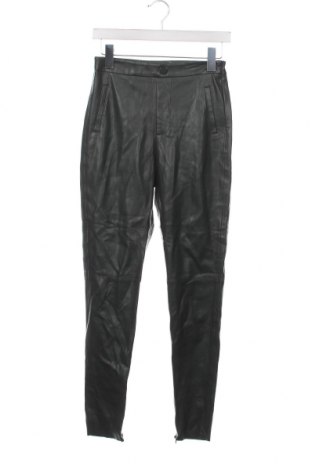 Дамски панталон Zara, Размер S, Цвят Зелен, Цена 10,80 лв.
