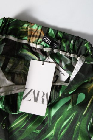 Дамски панталон Zara, Размер S, Цвят Зелен, Цена 61,94 лв.