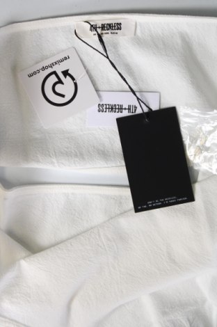 Γυναικείο αμάνικο μπλουζάκι 4th & Reckless, Μέγεθος XL, Χρώμα Λευκό, Τιμή 5,83 €