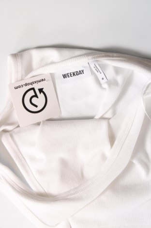 Γυναικείο αμάνικο μπλουζάκι Weekday, Μέγεθος M, Χρώμα Λευκό, Τιμή 6,43 €
