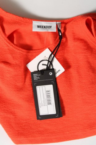 Γυναικείο αμάνικο μπλουζάκι Weekday, Μέγεθος M, Χρώμα Πορτοκαλί, Τιμή 6,82 €
