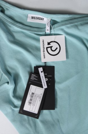 Damska koszulka na ramiączkach Weekday, Rozmiar XL, Kolor Niebieski, Cena 33,58 zł