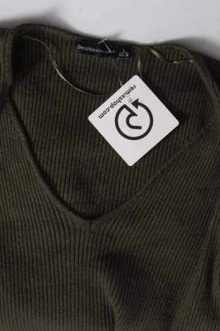 Γυναικείο πουλόβερ Bershka, Μέγεθος M, Χρώμα Πράσινο, Τιμή 6,82 €